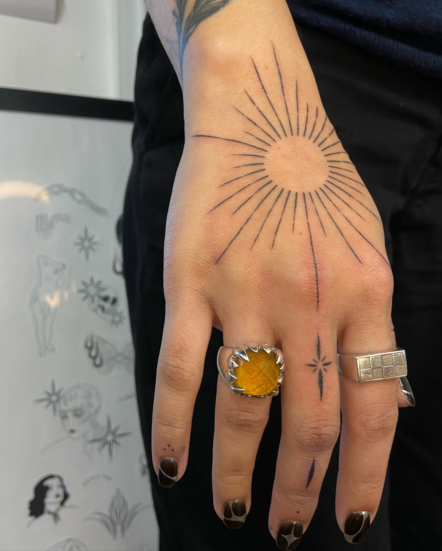 tattoo sticker 3D Moon Temporary Tattoos For Adults Mountain Sun Cluster  Dream Catcher Tatoos Pendant Tattoo Sticker Body Arm (Color : ASQ061, Size  : 5pcs) : Buy Online at Best Price in