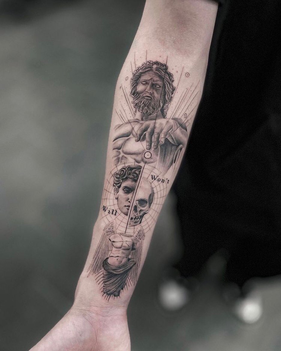 It represens a life and death of Zeus. His destiny is depicted in this tattoo.
