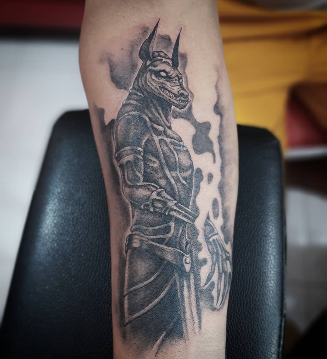  Let your tattoo show the afterlife where Anubis roams.