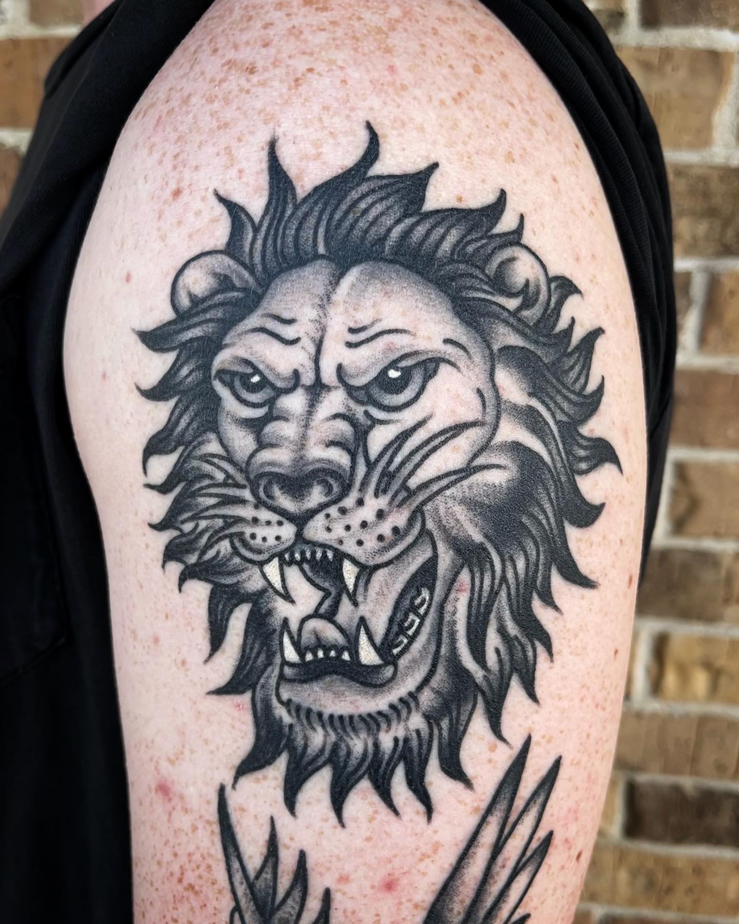 You should try this amazing lion tattoo with a startling look.