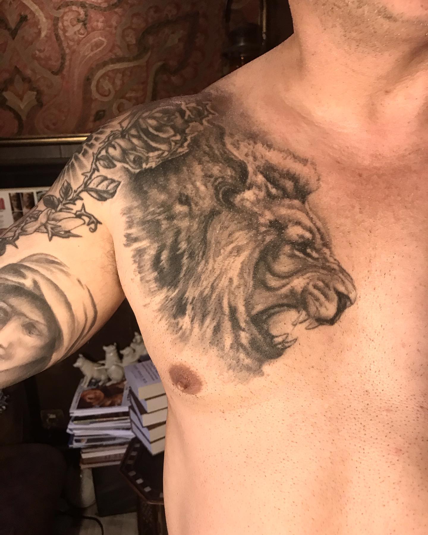 A cool roaring lion tattoo, without doubt, will look amazing on your body.