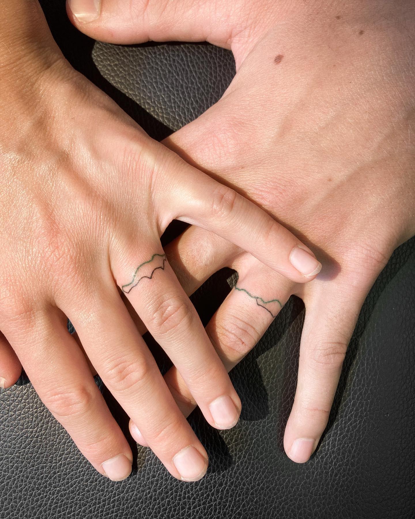 30 Unisex Wedding Ring Tattoos for Couples  100 Tattoos