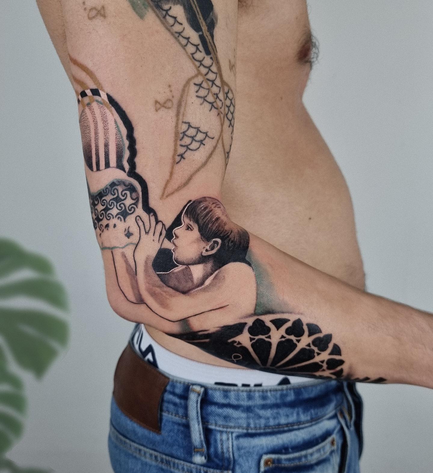A fun print and something as creative as this is for those who like creativity and pop art. Show that you’re into fun stories and that your very own tattoo can tell a story, especially when done the right way and by the right tattoo artist.