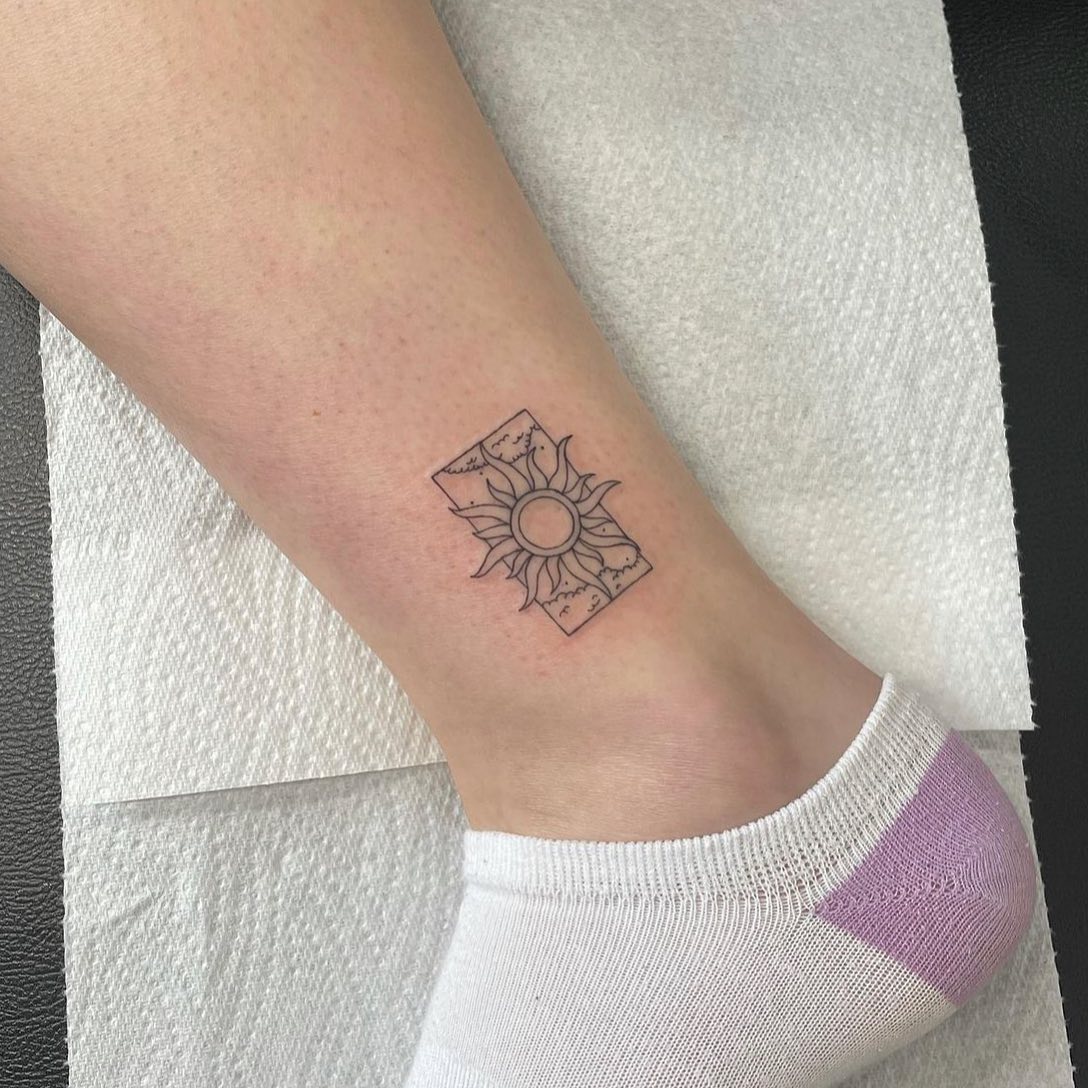 A sun print placed on your ankle will symbolize your fun, loving and caring side. If you’re someone who is a natural optimist, this is for you.