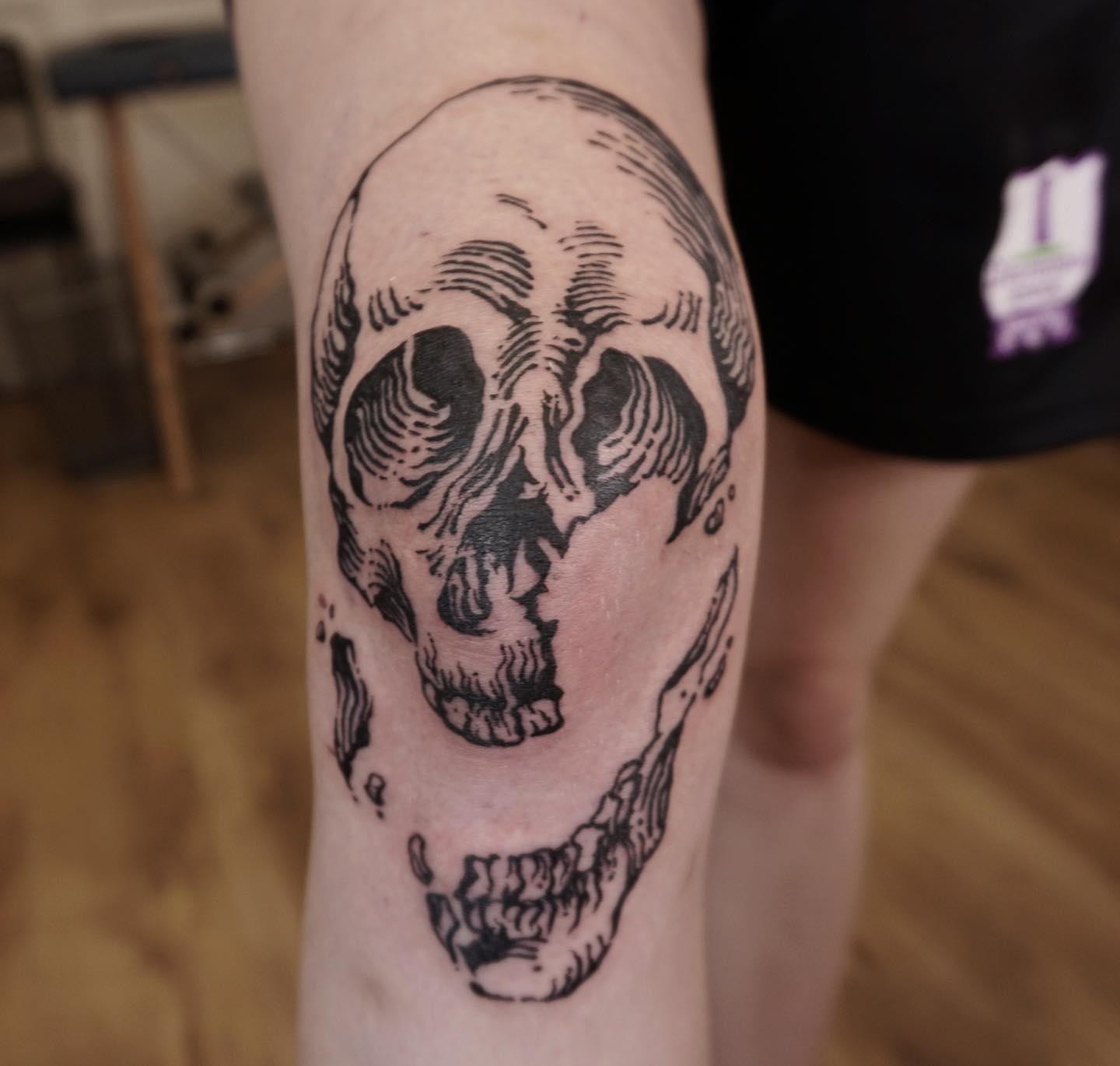 This knee tattoo is for those who like to look scary and mystical. Show that you’re a bold character who can and has overcome it all. You’ll look determined and as if nothing scares you with this skull tattoo.