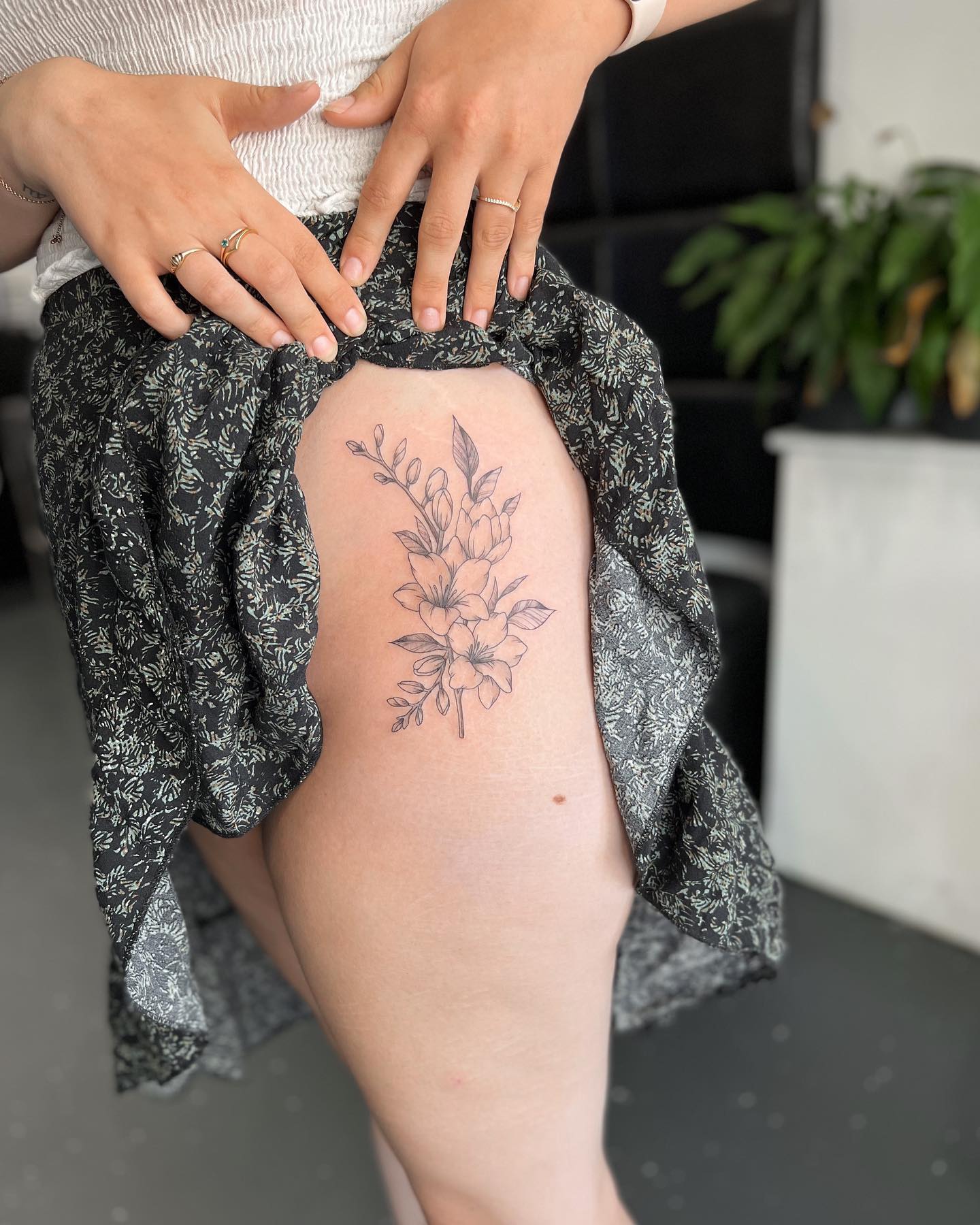 Cool and subtle, this floral hip design will suit those who want something cute and small. The best part about this tattoo is that it will take you less than 2 hours to do it.