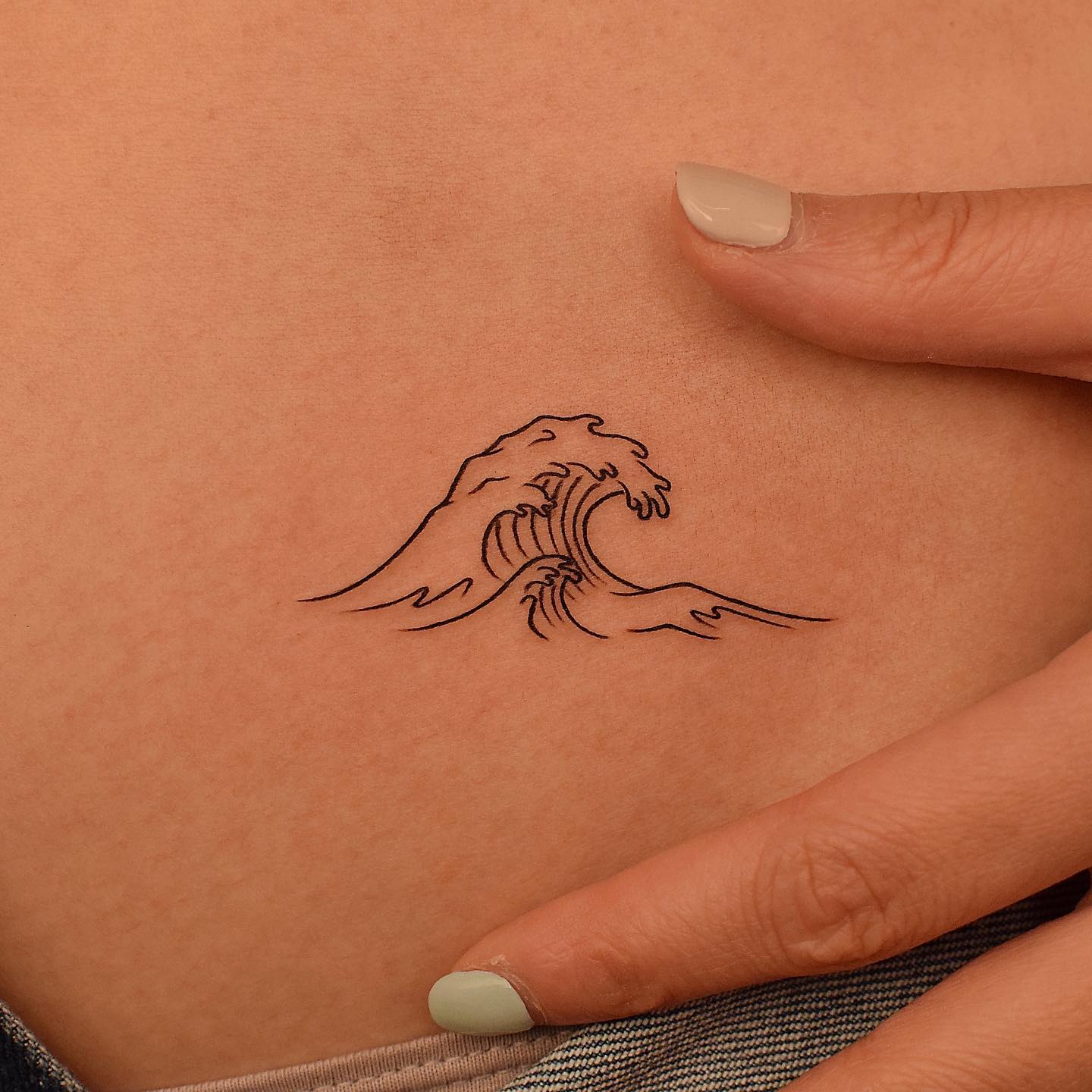 35 Stunning Ocean Tattoo Designs For Everyone Who Loves The Sea - Psycho  Tats