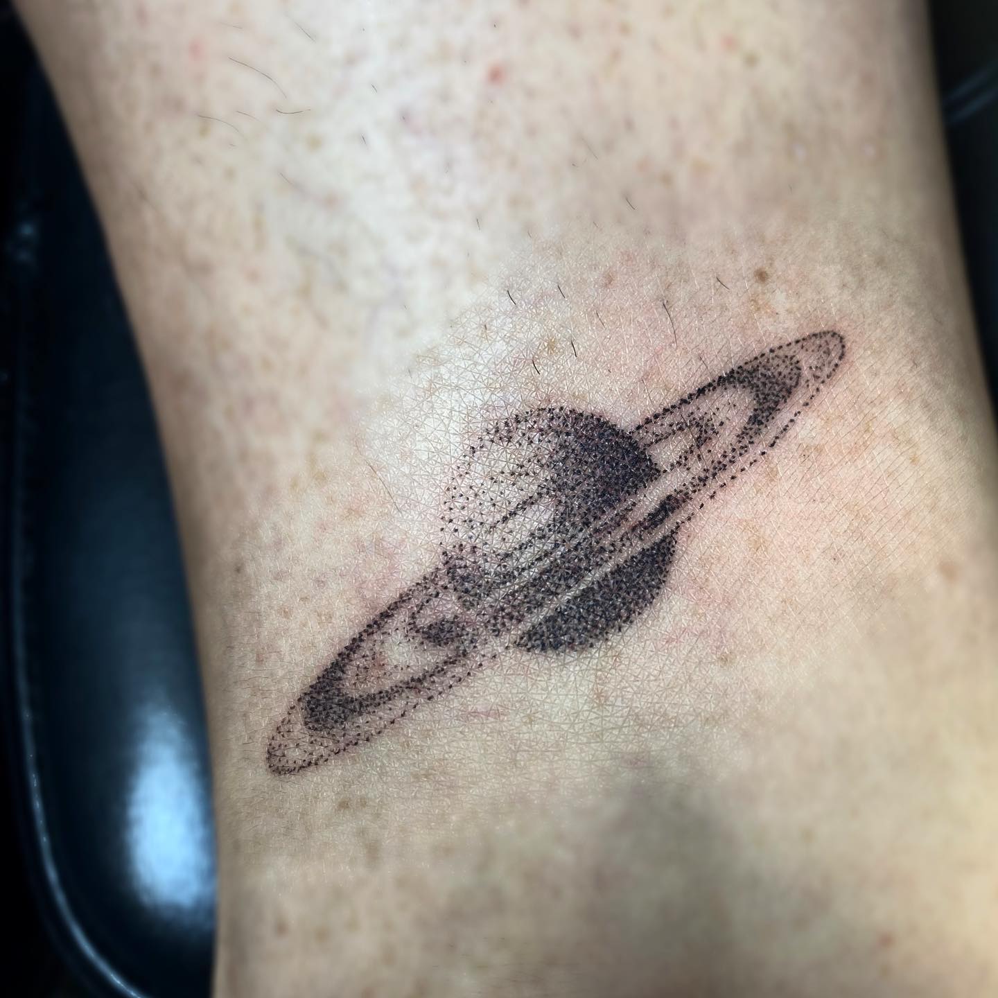 This cute design is for the ones who like detailed works and celestial things. With its ring, Saturn has always been an iconic design for many things.
