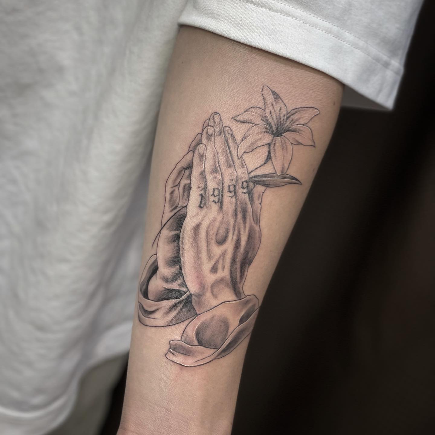Ask your tattooist to ink a date that has a meaning for you on this sacred tattoo. It can be your birth date, so you can thank your God for your presence in that way.