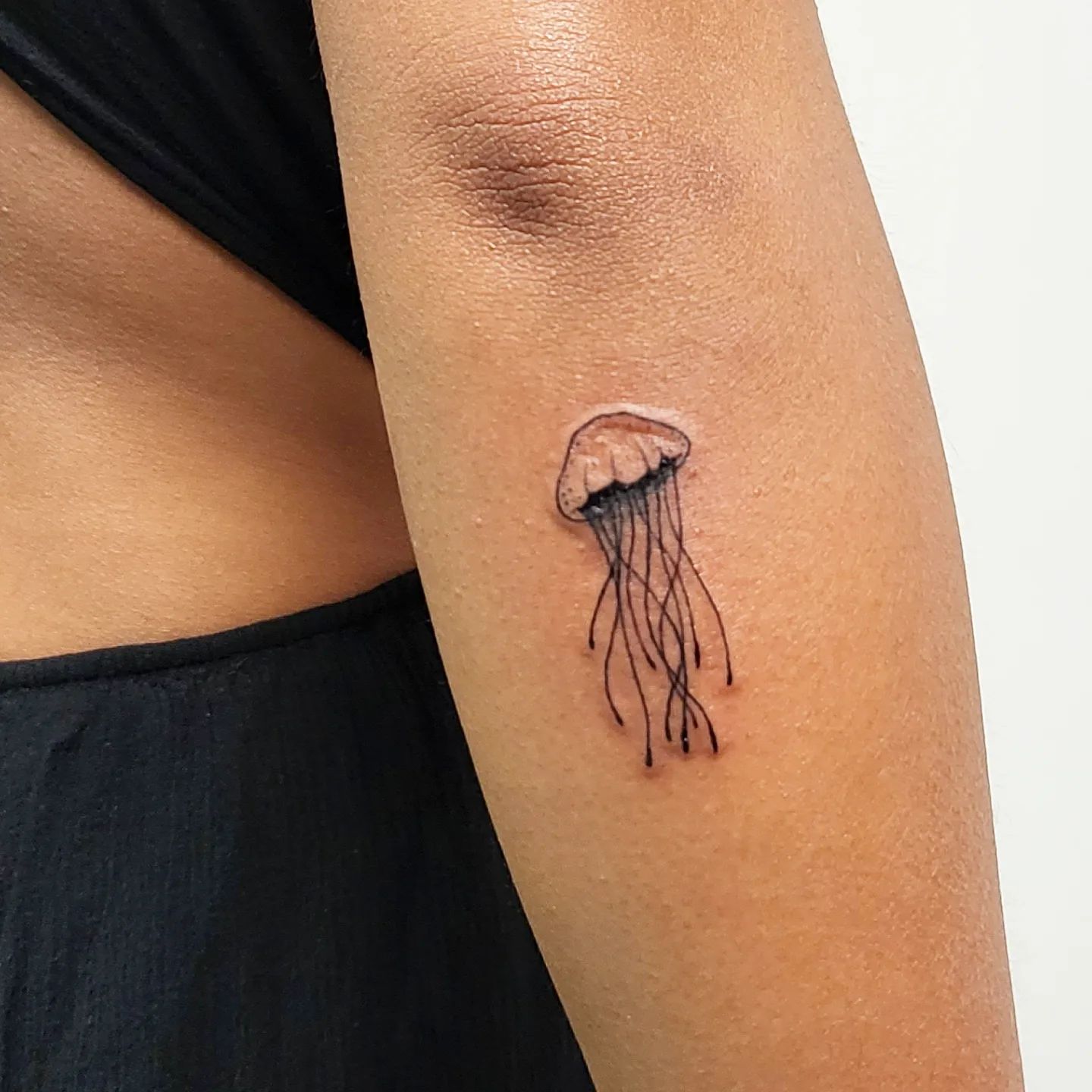One Line Jellyfish Temporary Tattoo set of 2  Etsy UK