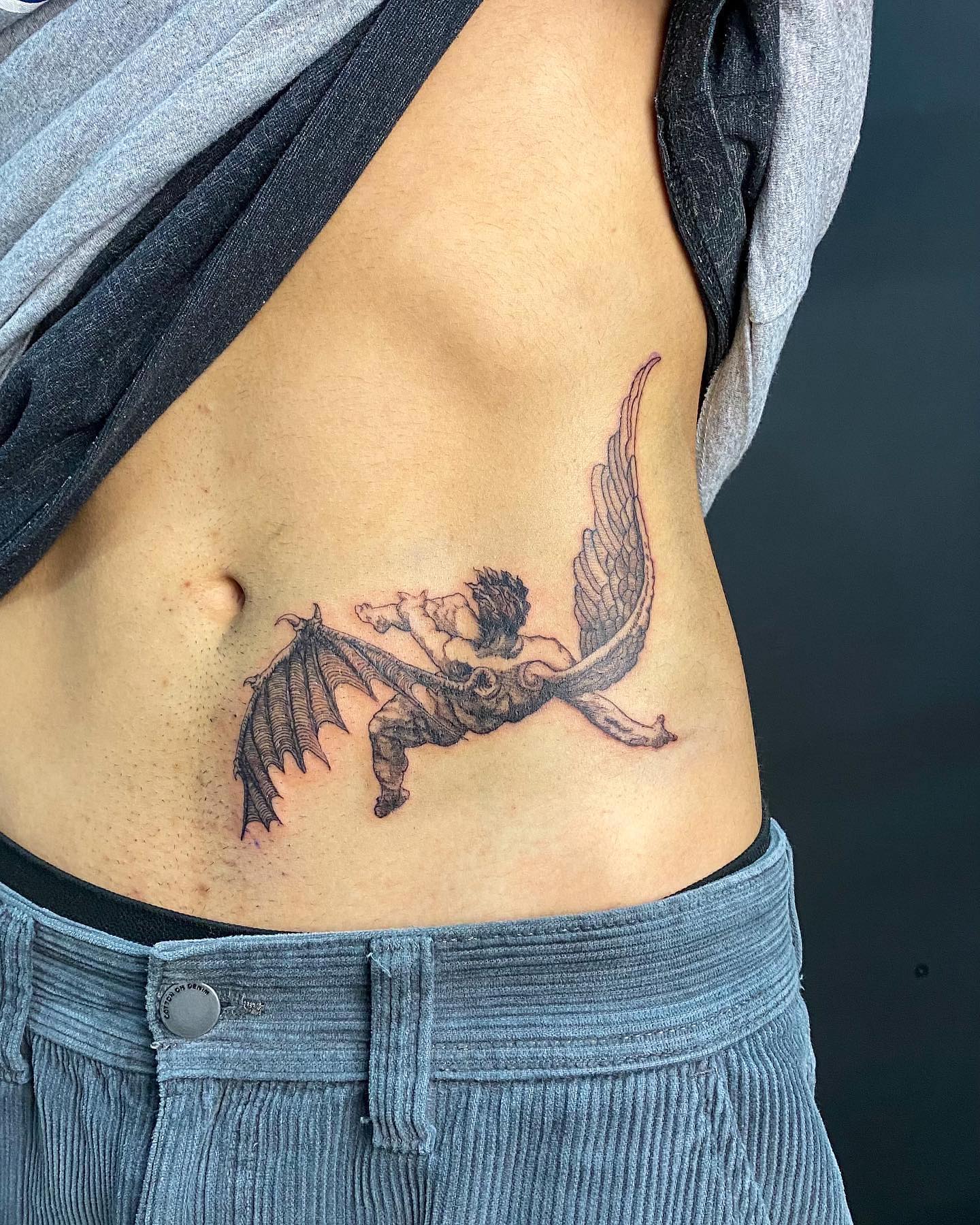 Hongdam on Instagram Falling Icarus hongdamstudio treizink Hongdam  Icarus Tattoo  Icarus tattoo Greek tattoos Black ink tattoos