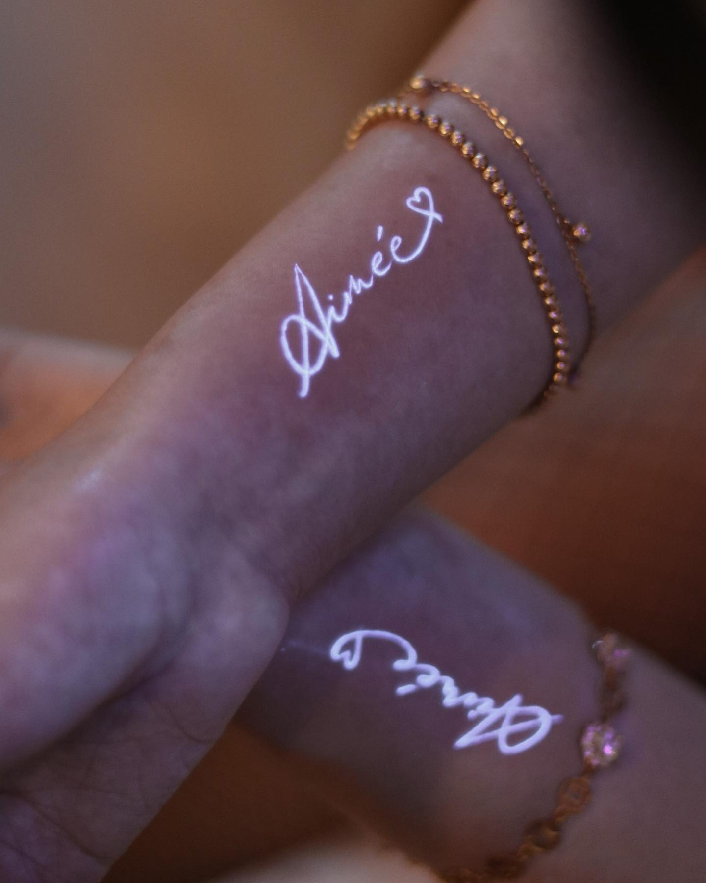 Couple white ink tattoo is good to show the love and bond of two people. This kind of tattoo is amazing in the way that it shows how much you love your partner and want to show everyone how much you care for her/him.
