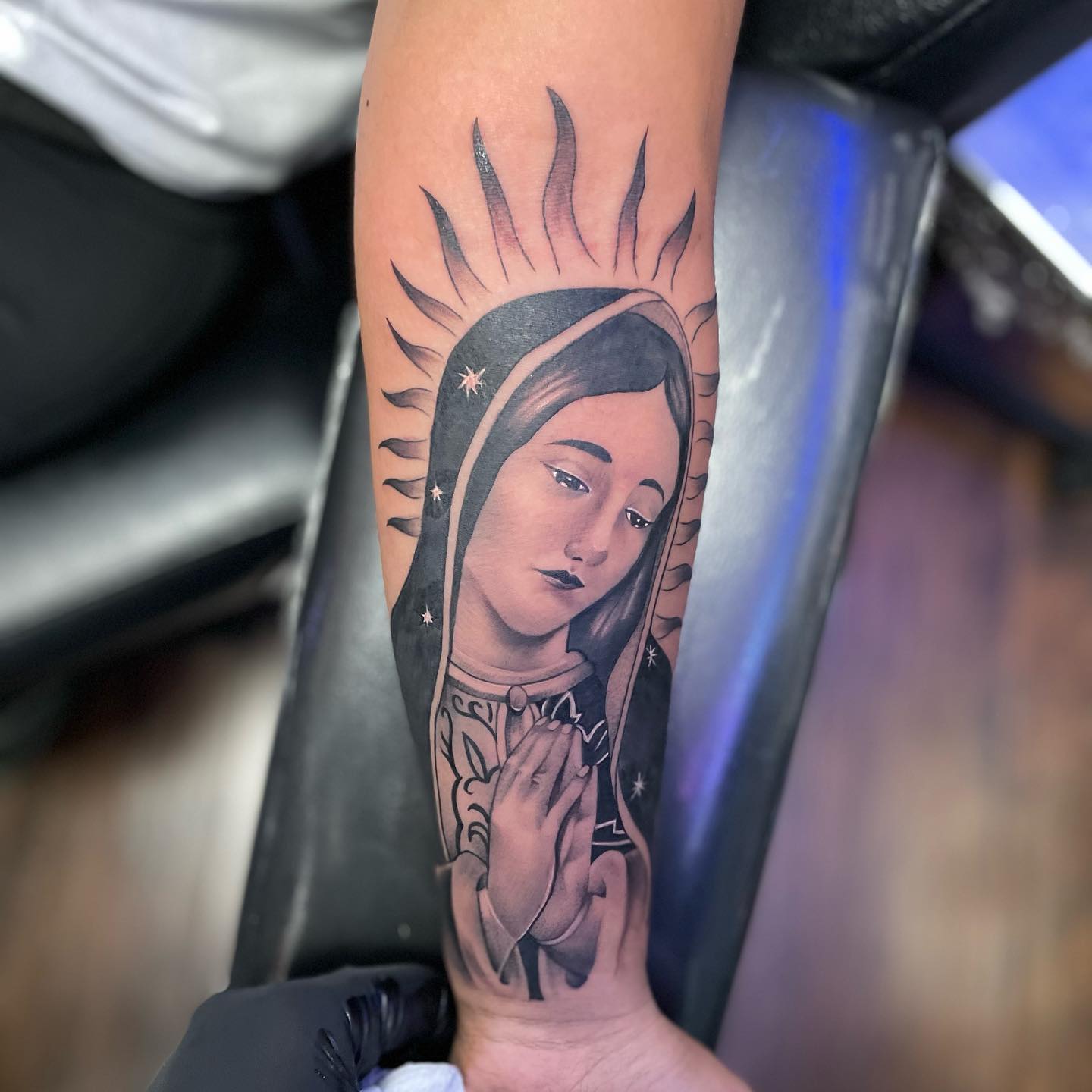 30+ La Virgen de Guadalupe Tattoos: History, Meaning and Symbolism - 100  Tattoos